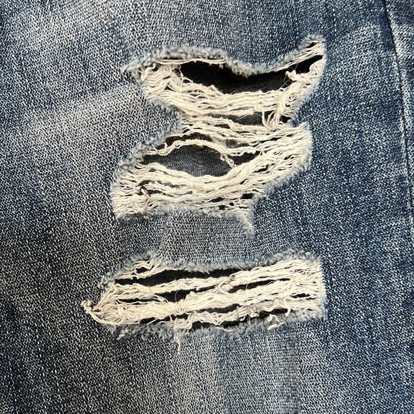 American Eagle Ripped Blue Skinny Jeans - Picture 3 of 5